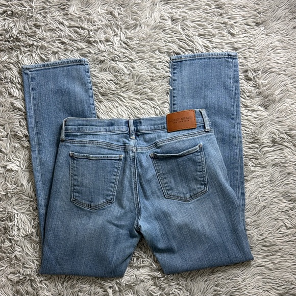 Lucky Brand light wash mid rise  Straight sweet  Leg Jeans size 6 - Picture 8 of 8